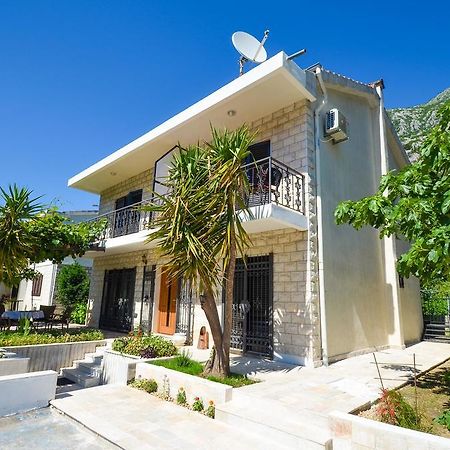 Apartments Ceklin Kotor Exterior photo